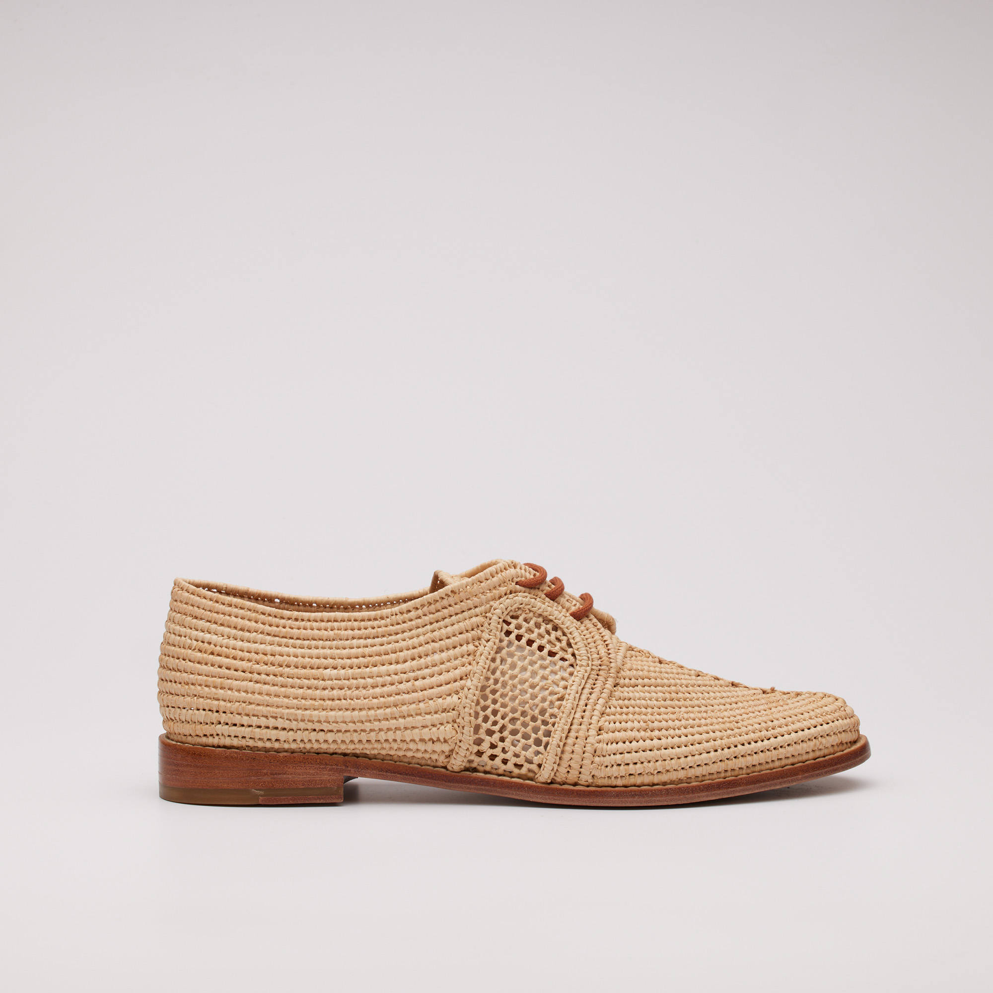 Chebka pointue pour femme en raphia, semelle en cuir naturel